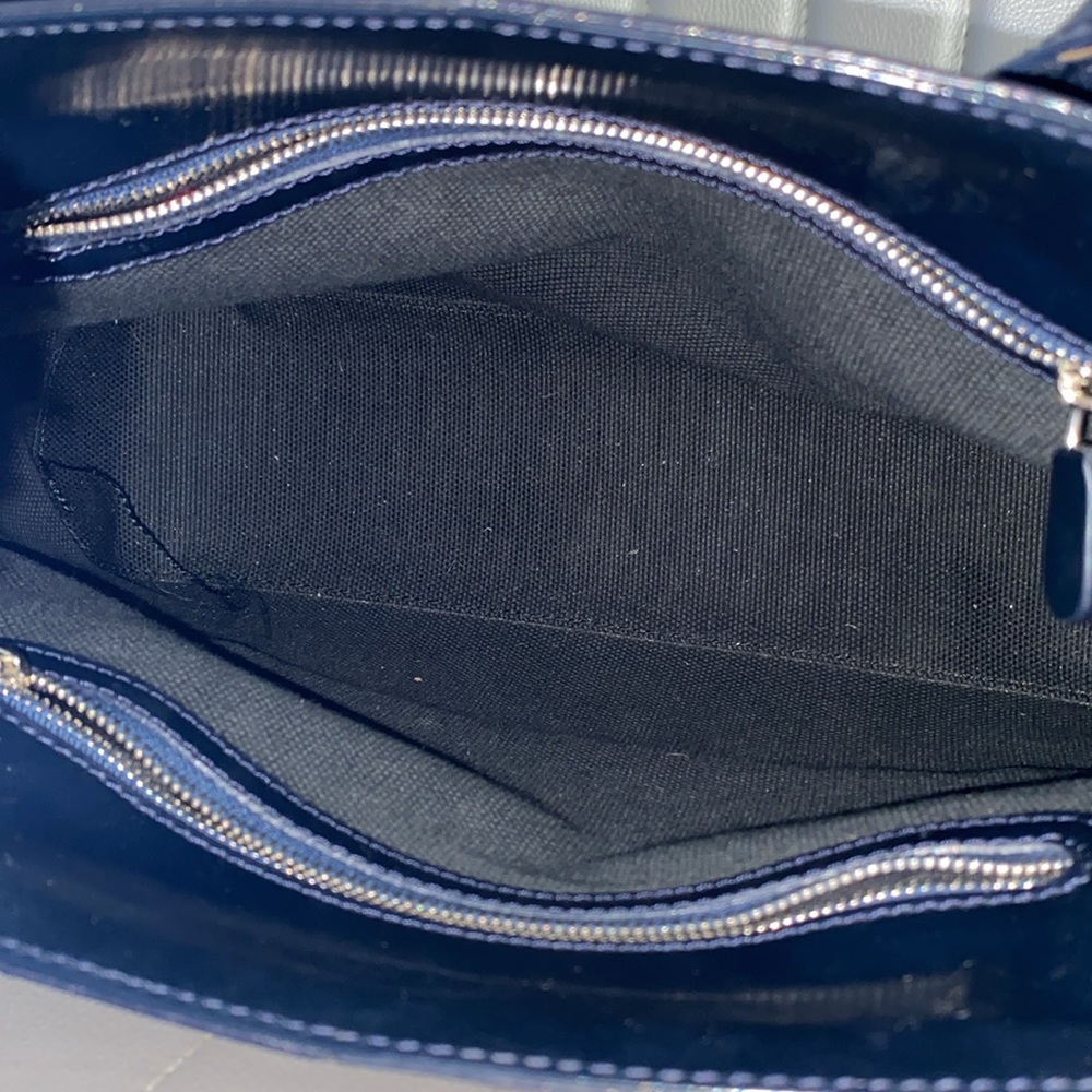 Tod’s Tote - Picture 10 of 15